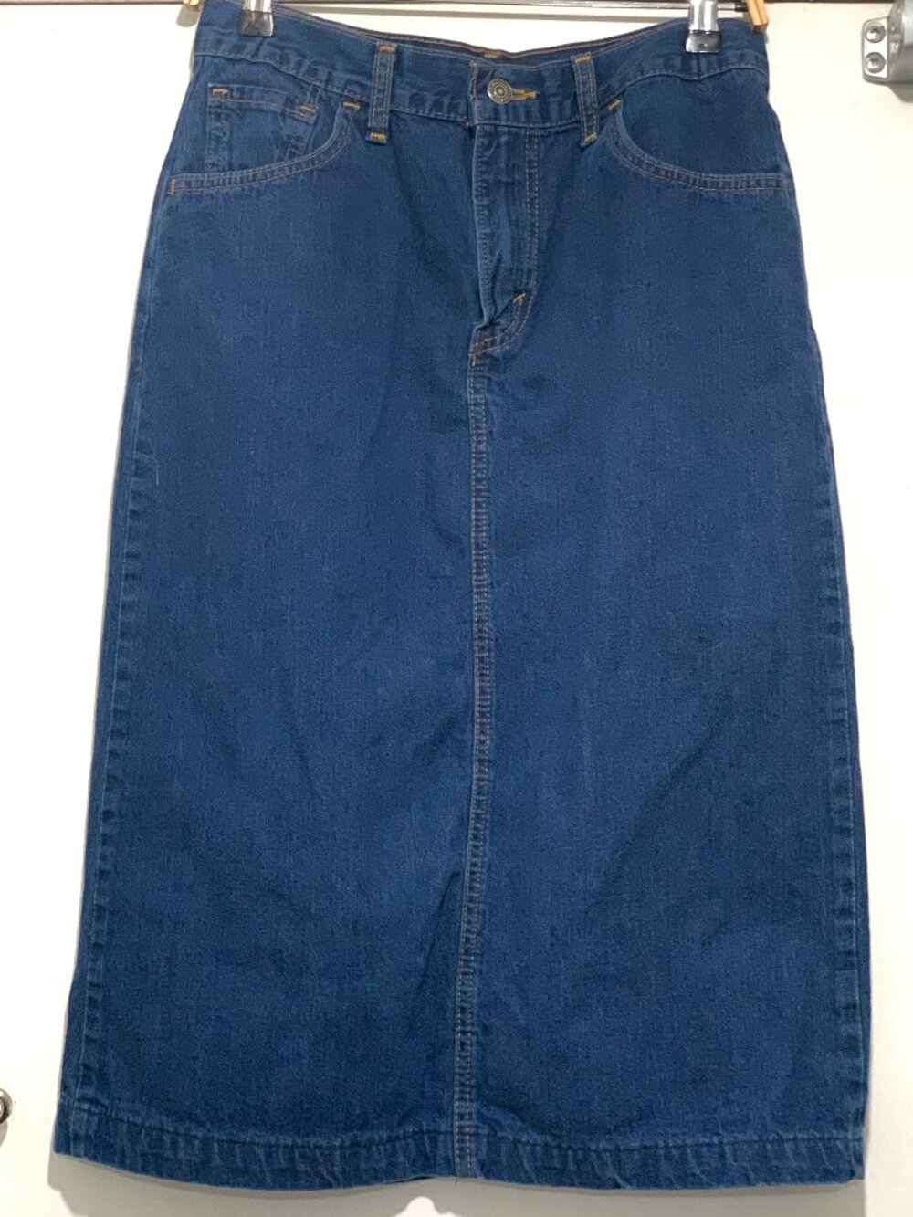 VINTAGE LEVI'S DENIM MIDI SKIRTS SIZE 30